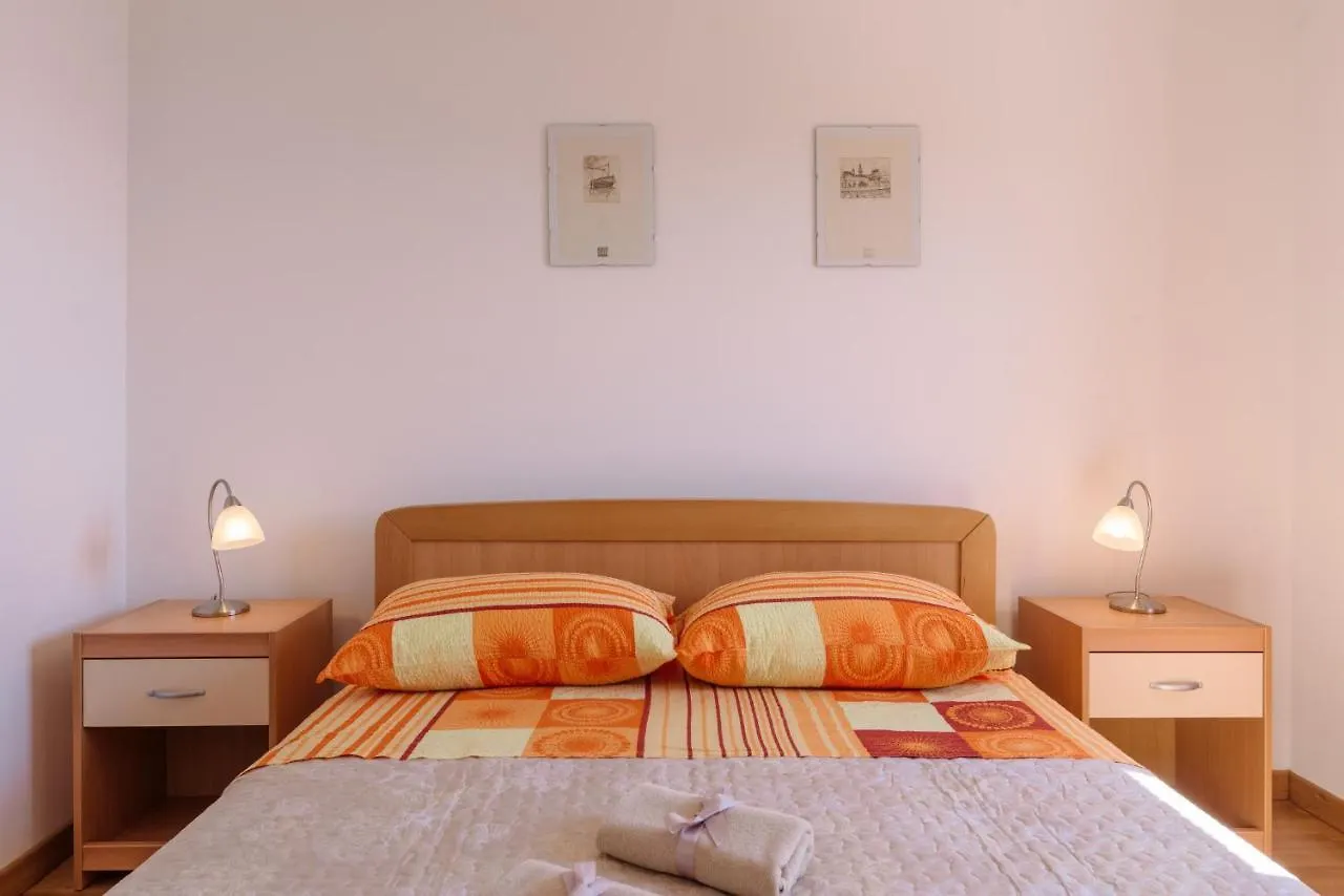 Apartment Marijana Trogir